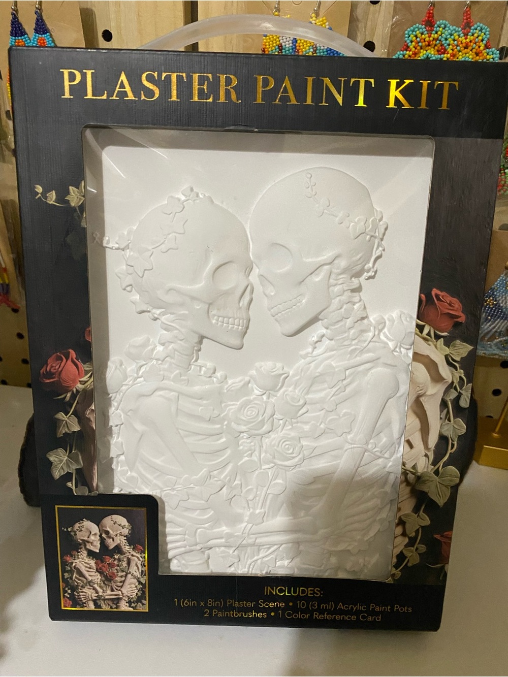 Plaster Paint Kit Skeleton Couple Wall Panel - White